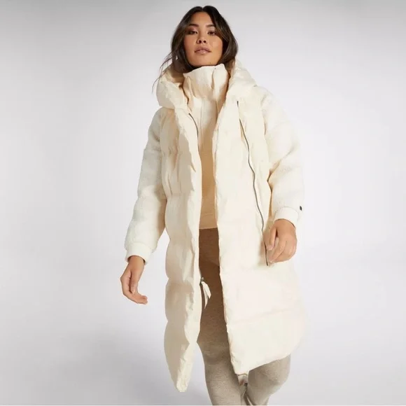 CALIA by Carrie Underwood Jackets Coats Mew Calia By Carrie Underwood Sleeveless Puffer Jacket Eggnog Poshmark